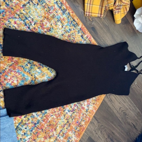 Black one piece biker shorts sweater material - Picture 2 of 2